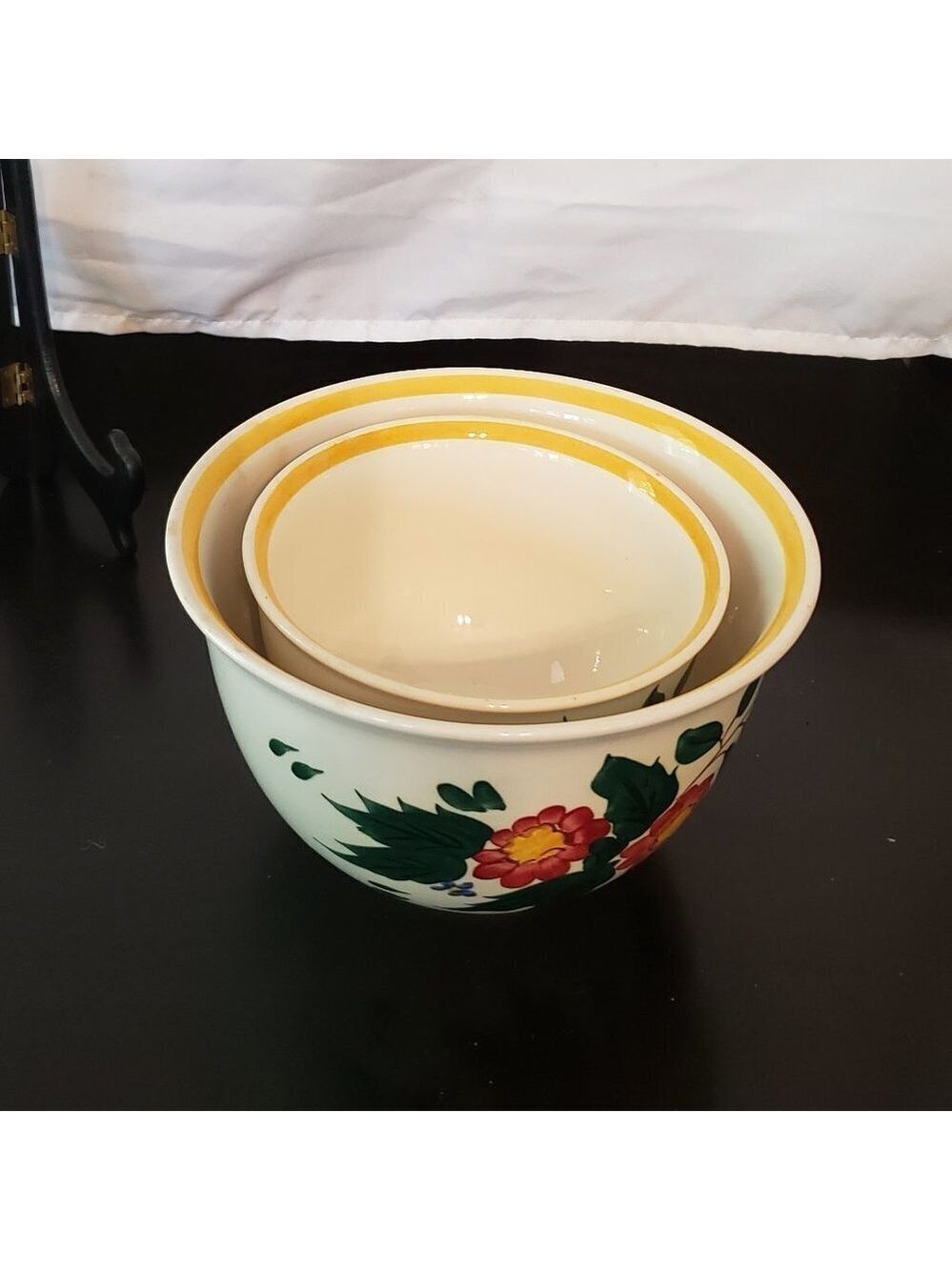 EUC Set of 2 Vintage 1930s Vernon Kilns "Bouquet" pattern Nesting Bowls